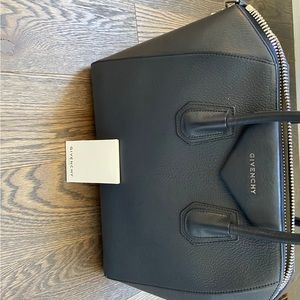 Givenchy Antigona-medium tote/shoulder bag navy blue bought at holt renfrew